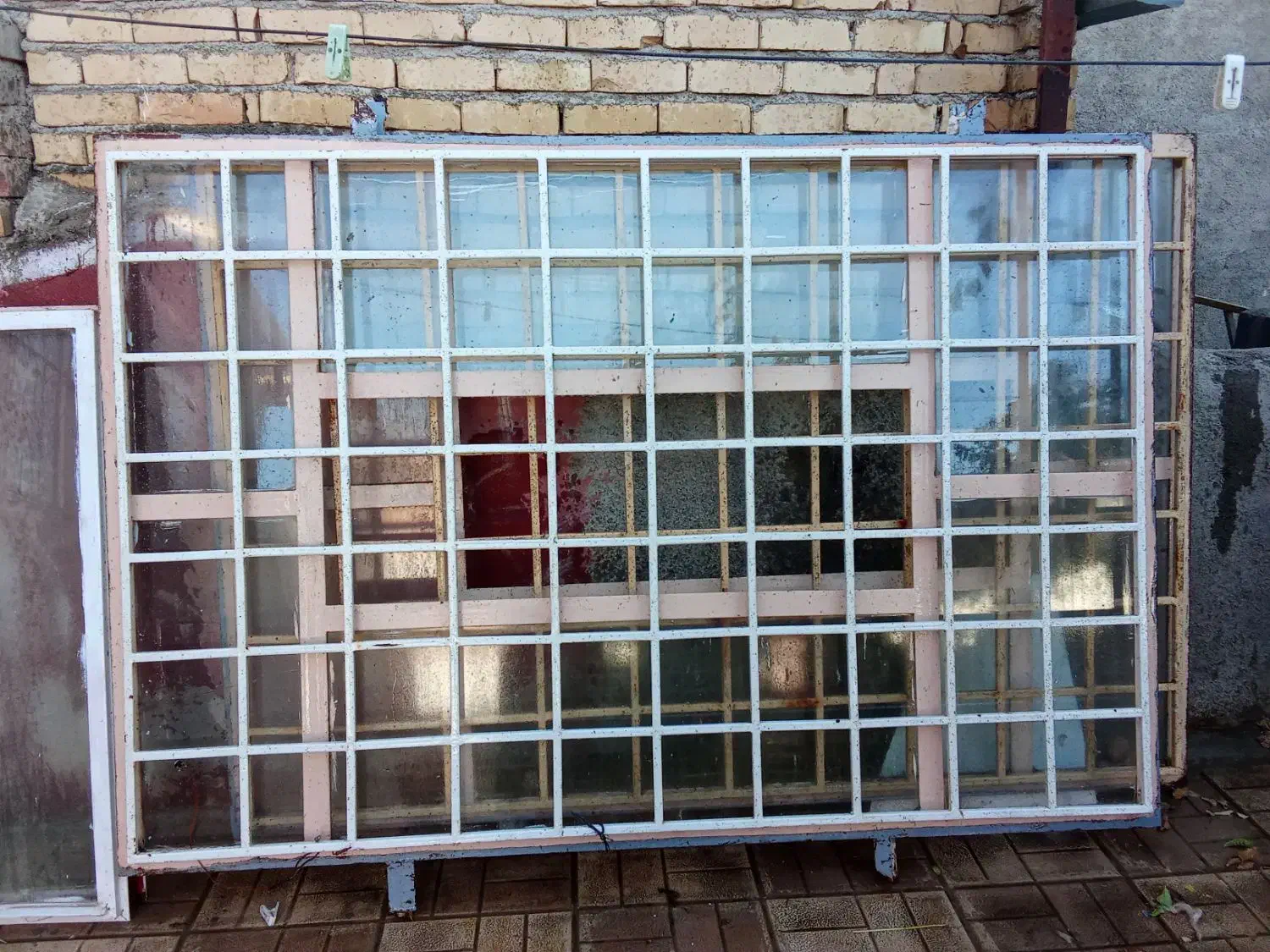 پنجره آهنی|مصالح و تجهیزات ساختمان|قوچان, |دیوار