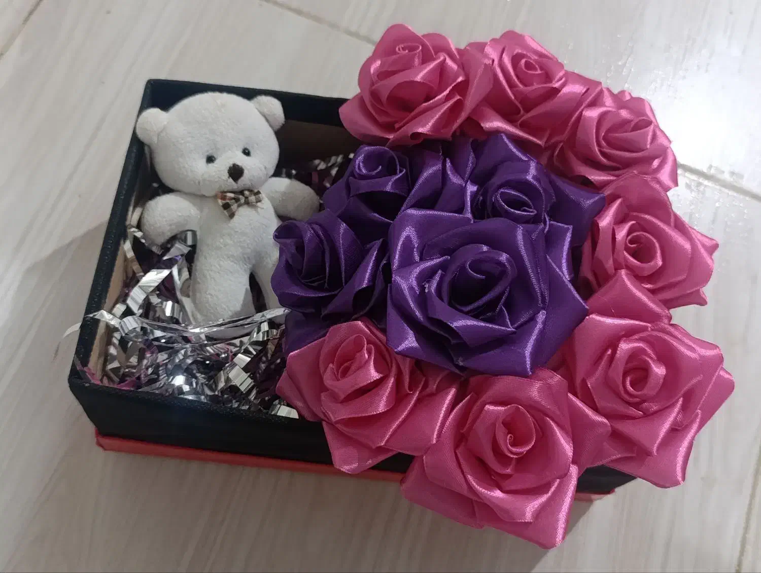 گل روبانی|گل مصنوعی|بجنورد, |دیوار