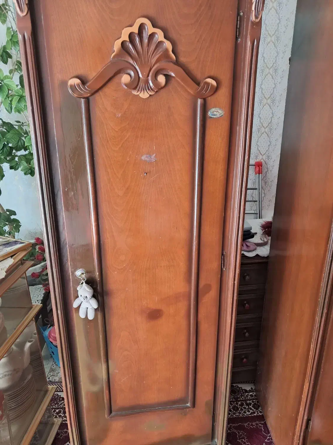 چند عدد لوازم خانگی در حد نو قیمت مناسب|جاکفشی، کمد، دراور|خوی, |دیوار