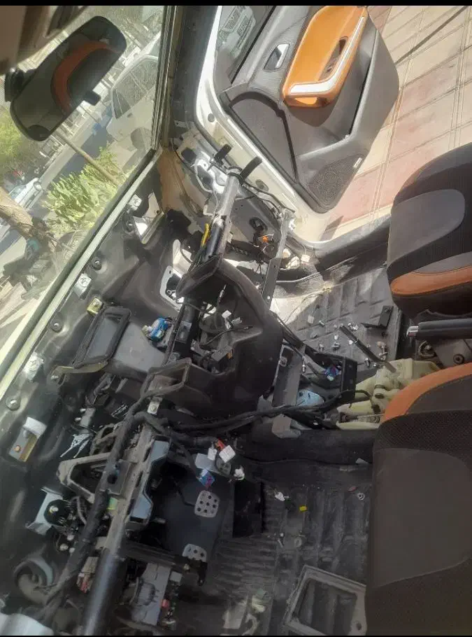 باطری سازی شبانه روزی حسینی|خدمات موتور و ماشین|گرمسار, |دیوار