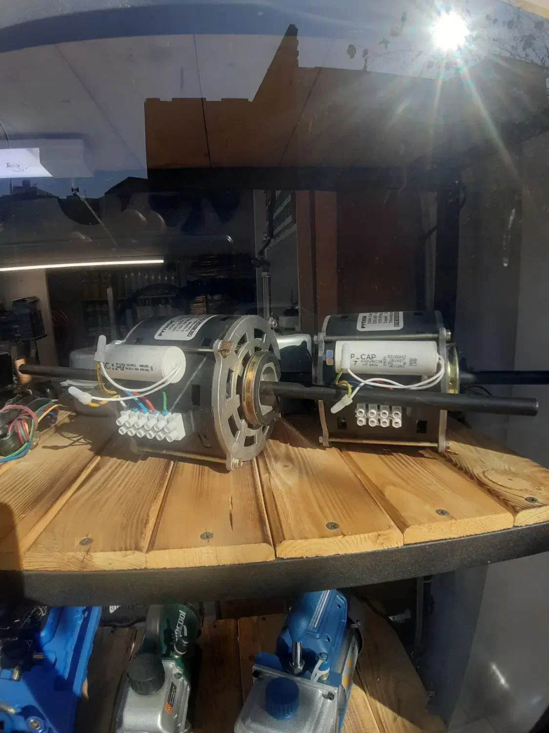 موتور داخلی داکت اسپلیت|کولر گازی و فن‌کوئل|تهران, بهارستان|دیوار