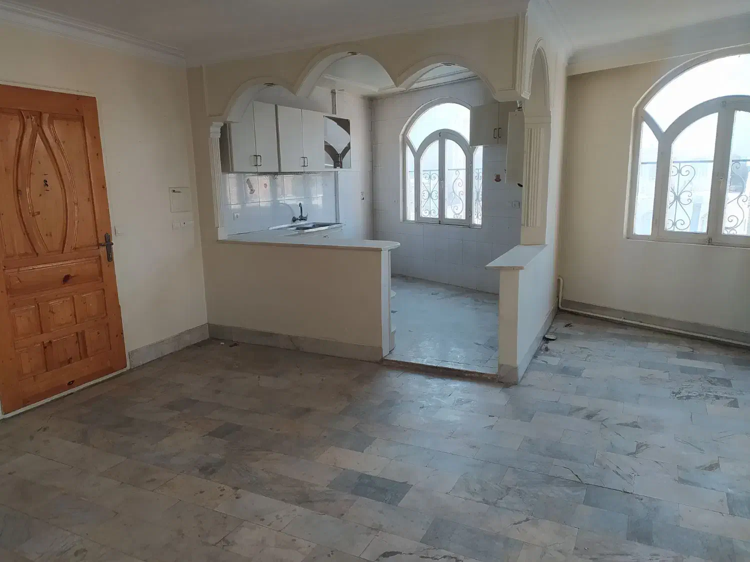 ۷۲ متر ۲ خواب موقعیت اداری بر اصلی سراج تابلو خور|اجارهٔ دفتر کار، اتاق اداری، مطب|تهران, علم و صنعت|دیوار