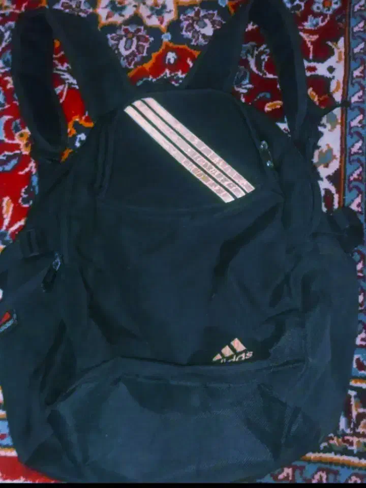 کوله پشتی آدیداس ۲۵۰|کیف، کفش، کمربند|شاهینشهر, شهرک هشت بهشت|دیوار