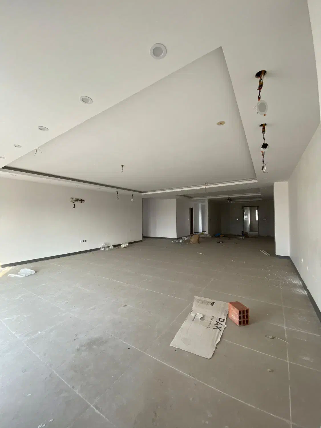 اجاره آپارتمان۲۰۰متری نوساز ویوابدی درخیابان هراز|اجارهٔ آپارتمان|آمل, |دیوار