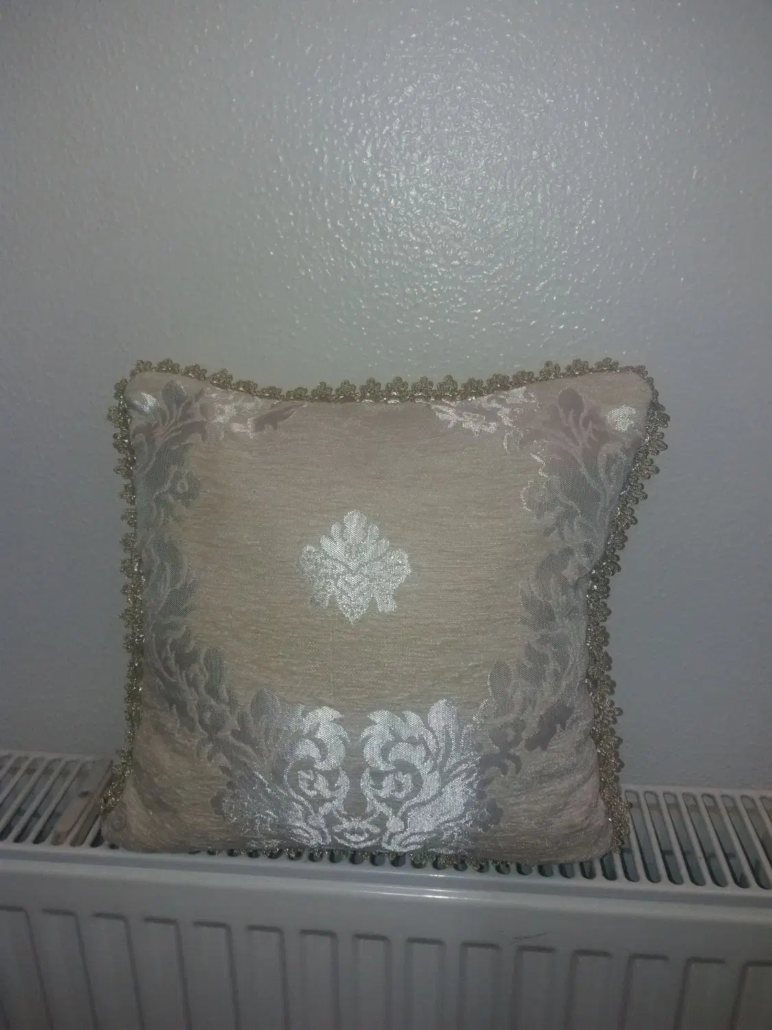 کوسن مبل|رختخواب، بالش، پتو|شاهین‌شهر, فردوسی|دیوار