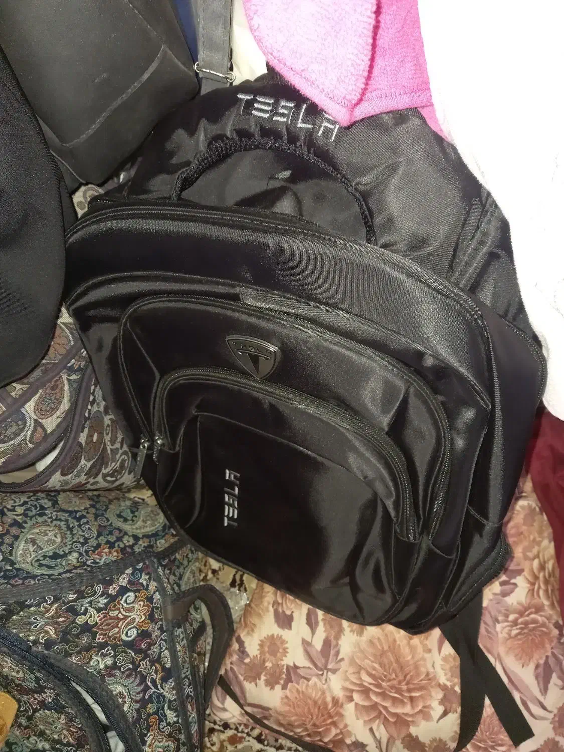 کیف لپ تاپ مناسب مدرسه و کار نیز میباشد|کیف، کفش، کمربند|یزد, |دیوار