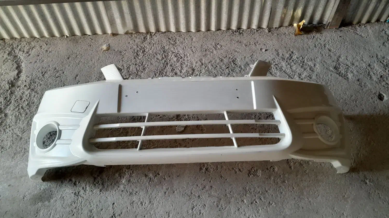 سپر جلو ساینا رنگ فابریک|قطعات یدکی و لوازم جانبی|اصفهان, جاوان|دیوار