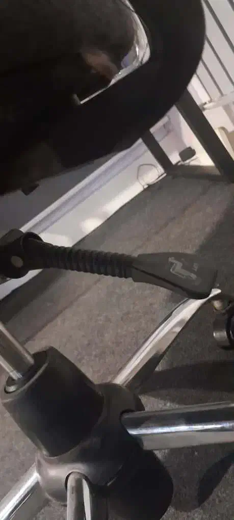 میز و صندلی اداری آرتمن (Artman)|مبلمان اداری|چابکسر, |دیوار