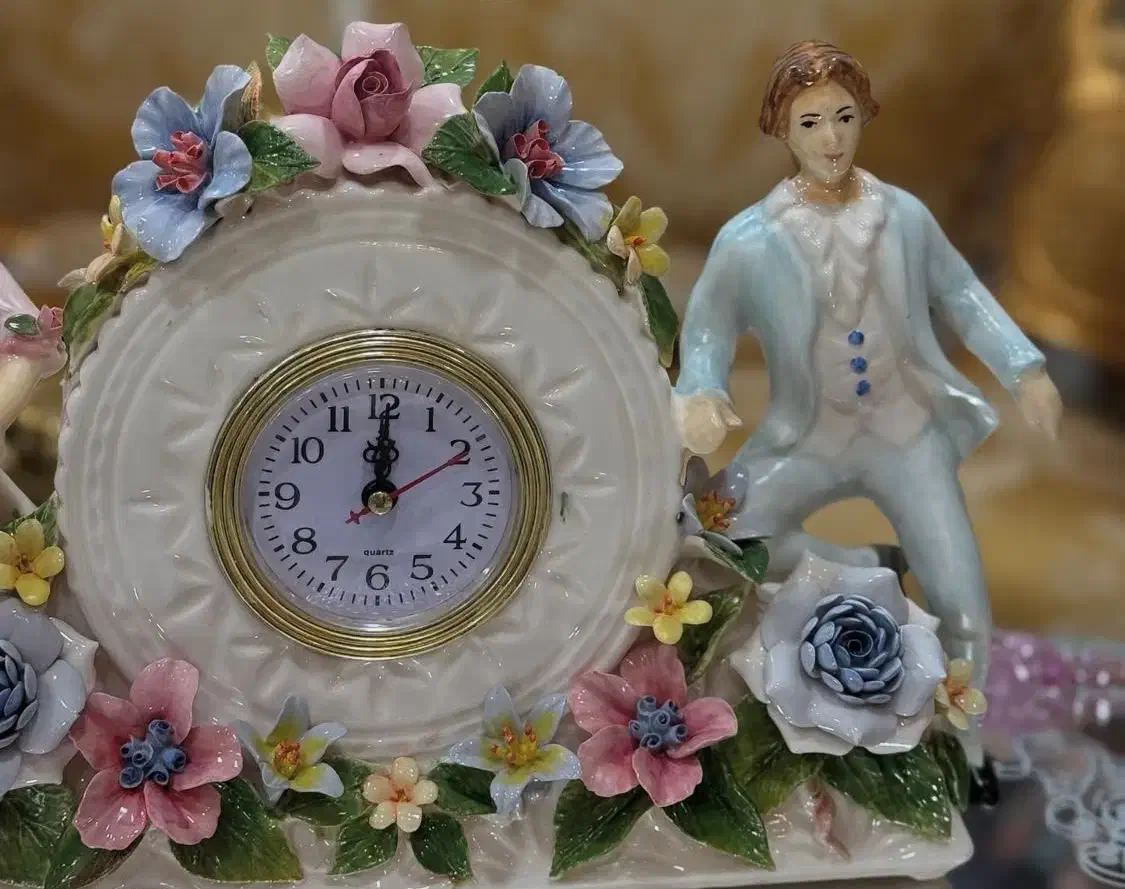 ساعت چینی آنتیک|کلکسیون اشیاء عتیقه|تهران, شهرآرا|دیوار