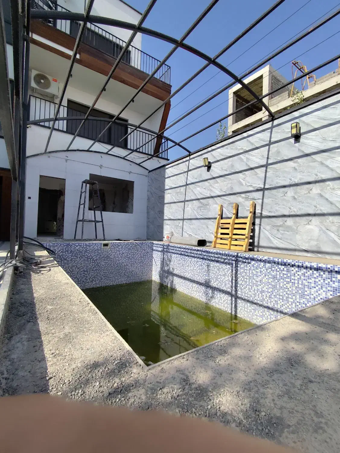 ویلا ۳۵۰ متری فروشی /سندار /کلید نخورده /ویو دار|فروش خانه و ویلا|رودهن, |دیوار