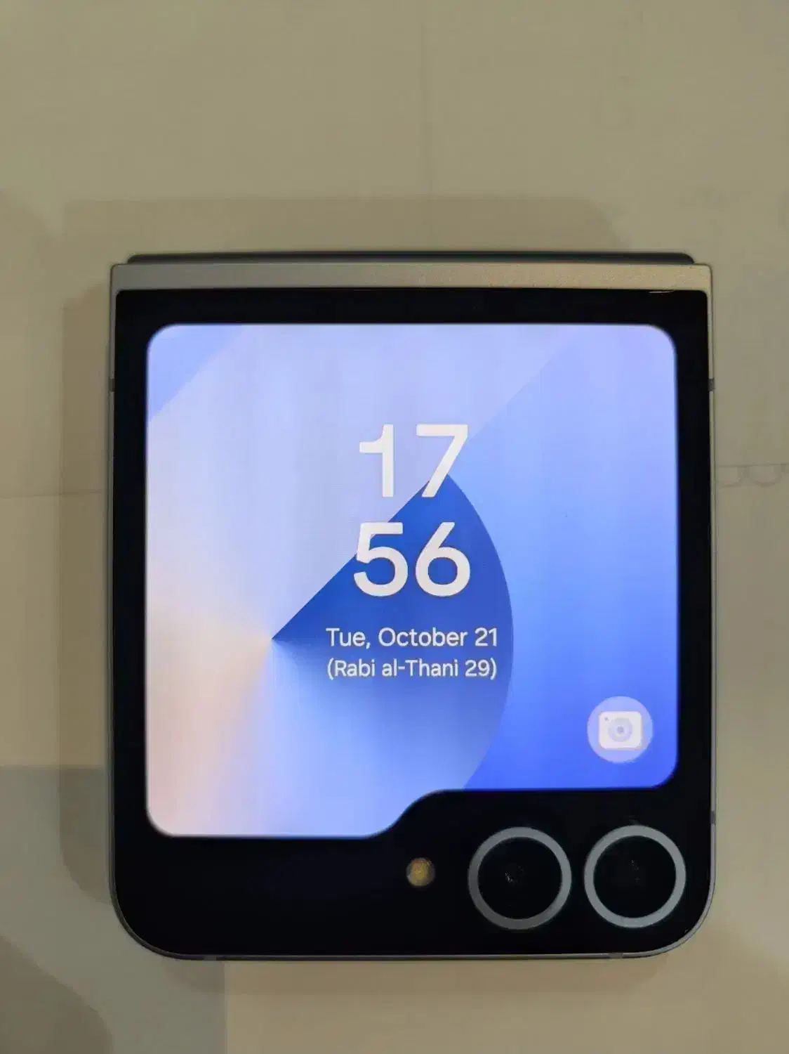 Z flip 6 تمیز و سالم|موبایل|تهران, پاسداران|دیوار