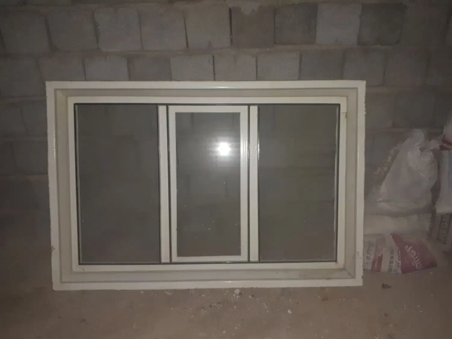 فروش‌ درب‌ اتاق‌ و‌ پنجره‌ آهنی|مصالح و تجهیزات ساختمان|سنندج, |دیوار