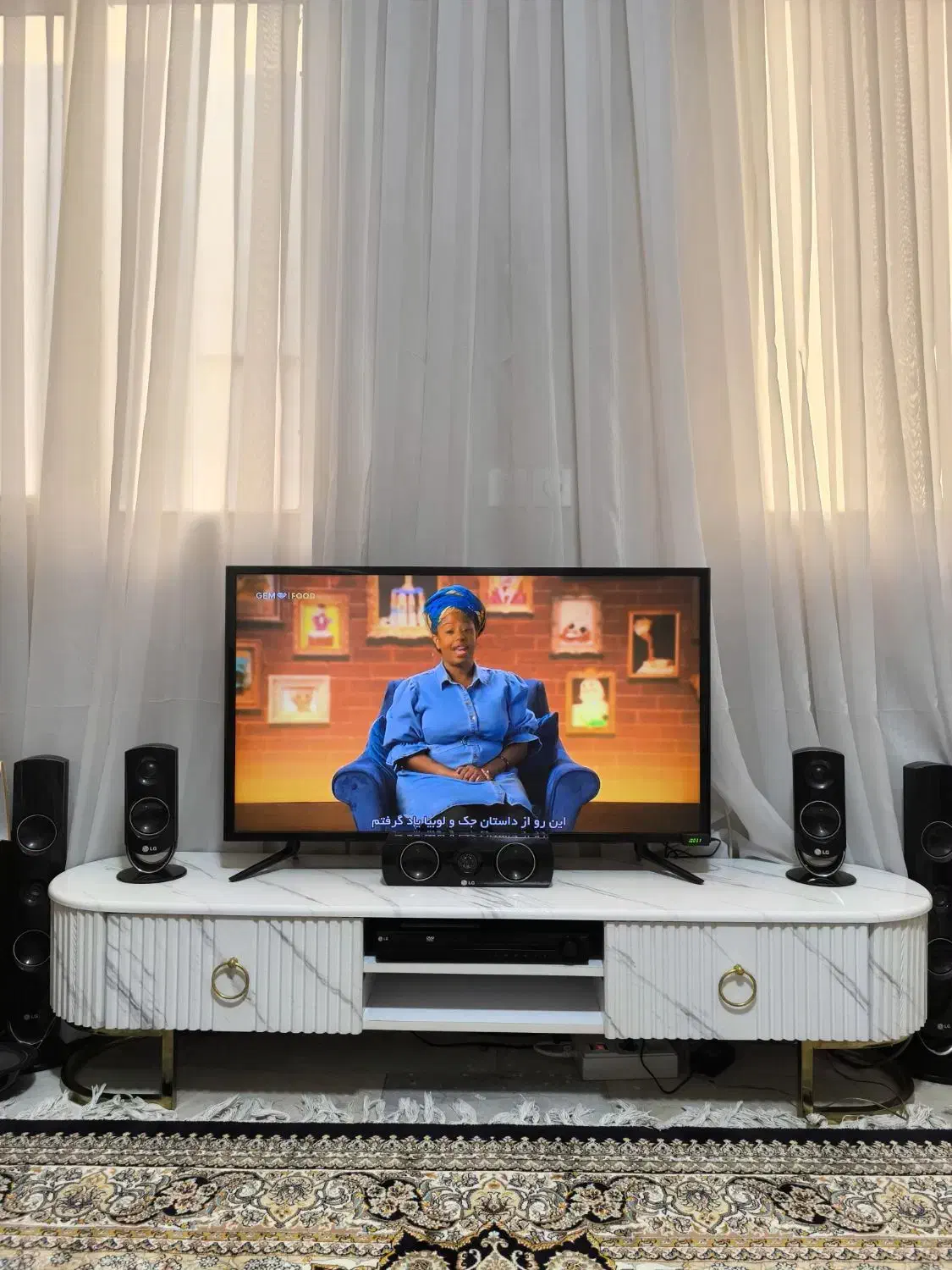 میز تلویزیون و اینه کنسول بدون خط و خش نو|میز تلویزیون|ری, فیروزآبادی|دیوار