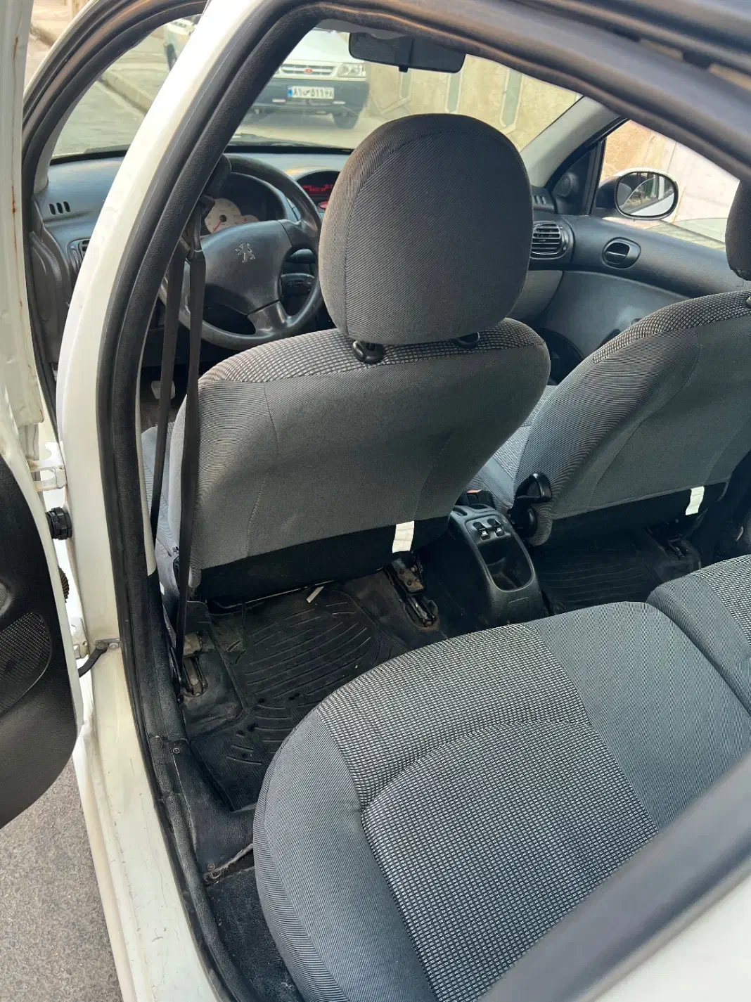 پژو ۲۰۶ Sd-tu5 سفید مدل ۱۳۹۴|خودرو سواری و وانت|بوشهر, |دیوار