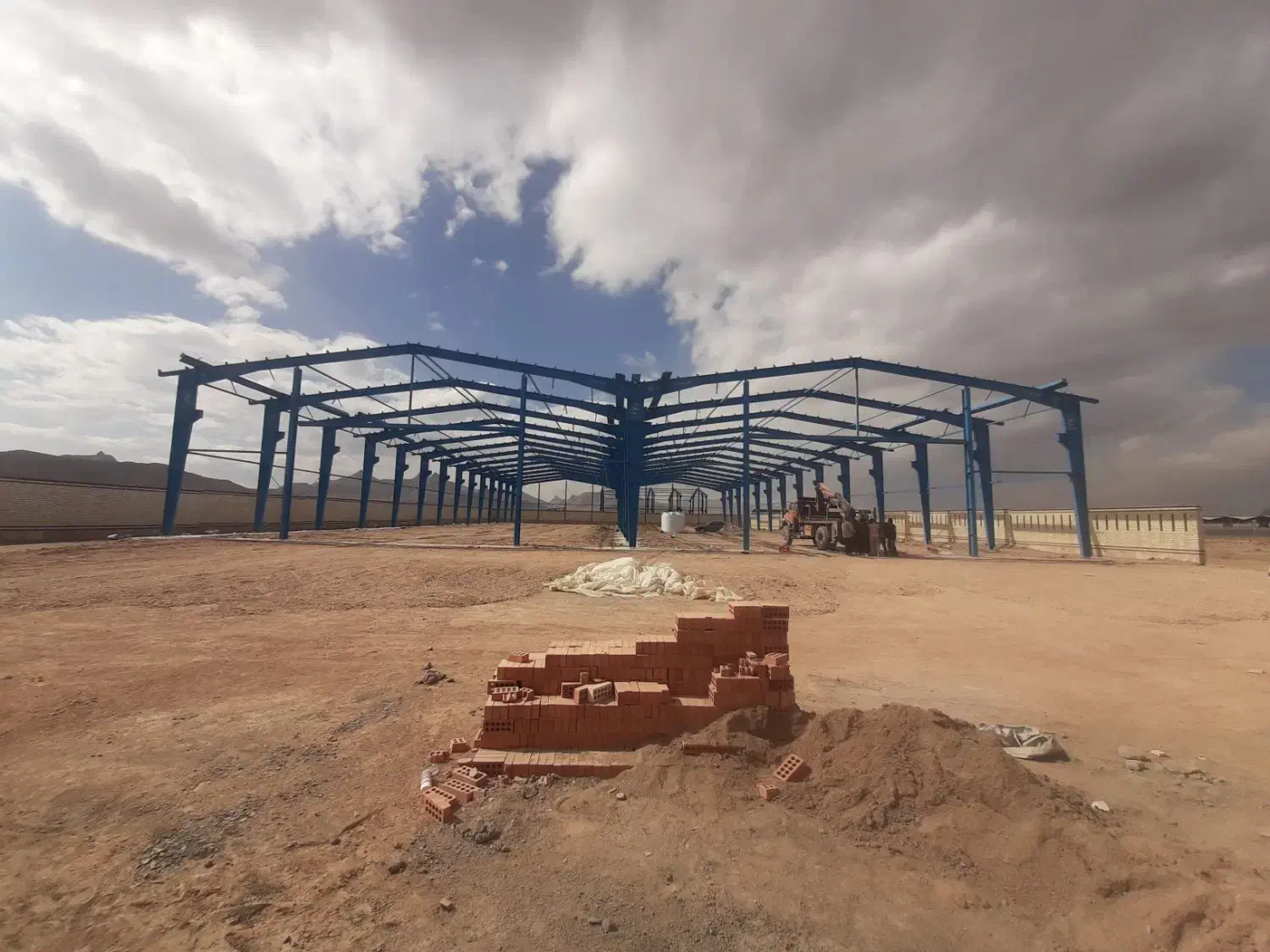 ساخت سوله و استراکچر و انواع سازه های فولادی|خدمات پیشه و مهارت|شیراز, سفیرشمالی|دیوار