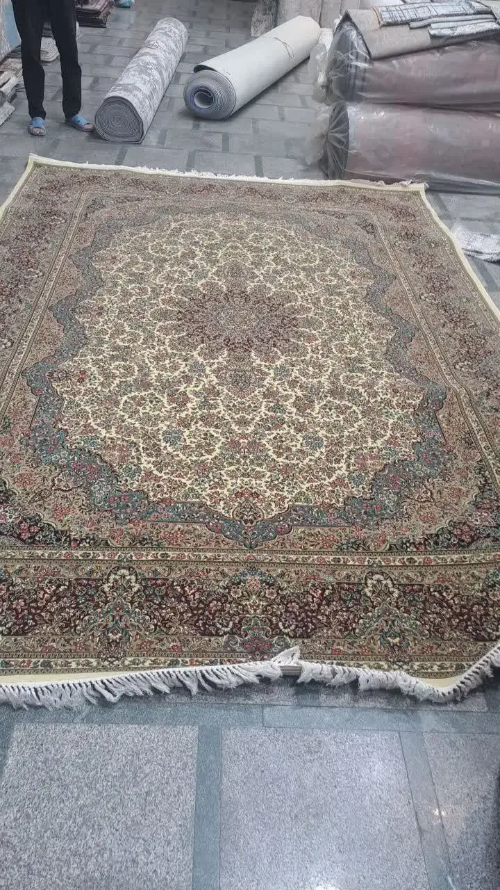فرش ۹ متری الماس کویر طرح بهشت در حد نو|فرش|یزد, |دیوار