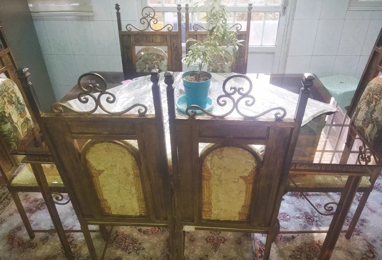 میز غذاخوری فرفورژه 6 نفره در حد نو|میز و صندلی غذاخوری|قم, شاه ابراهیم|دیوار