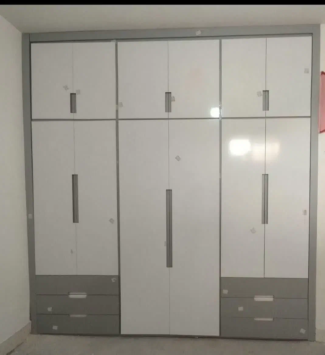 کمد دیواری دو رنگ طوسی سفید|جاکفشی، کمد، دراور|مشهد, کشاورز|دیوار