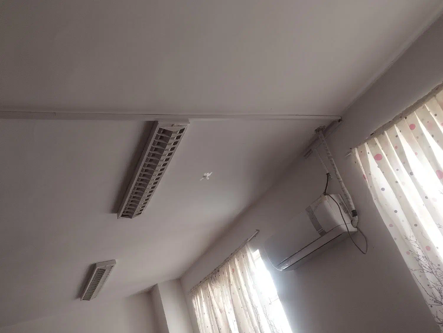 لوله کشی و برق کشی ساختمان وتخریب کاری|خدمات پیشه و مهارت|زابل, |دیوار