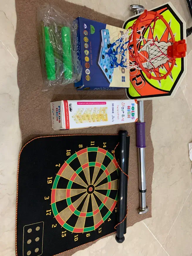 تعدادی وسیله بازی|اسباب‌‌بازی|تهران, مجیدآباد|دیوار