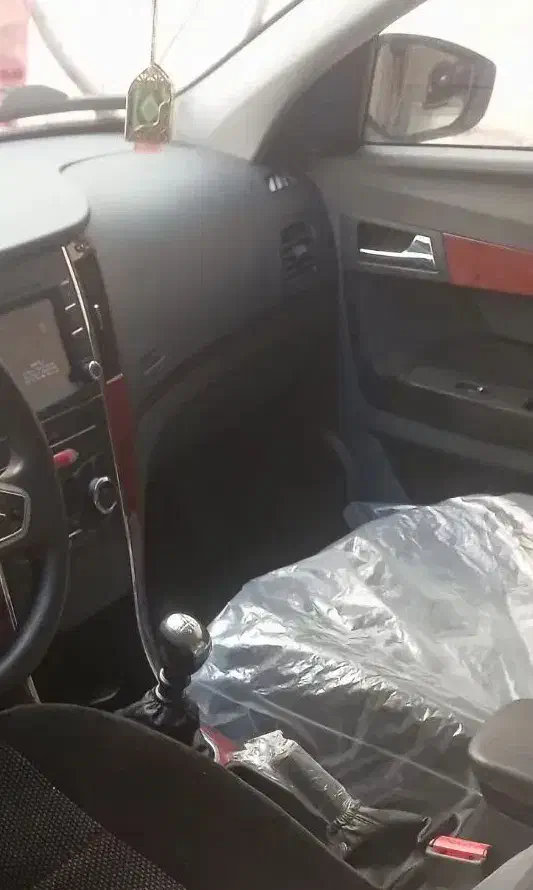 ۶دنده تمیز|خودرو سواری و وانت|قم, بلوار امین و ساحلی|دیوار