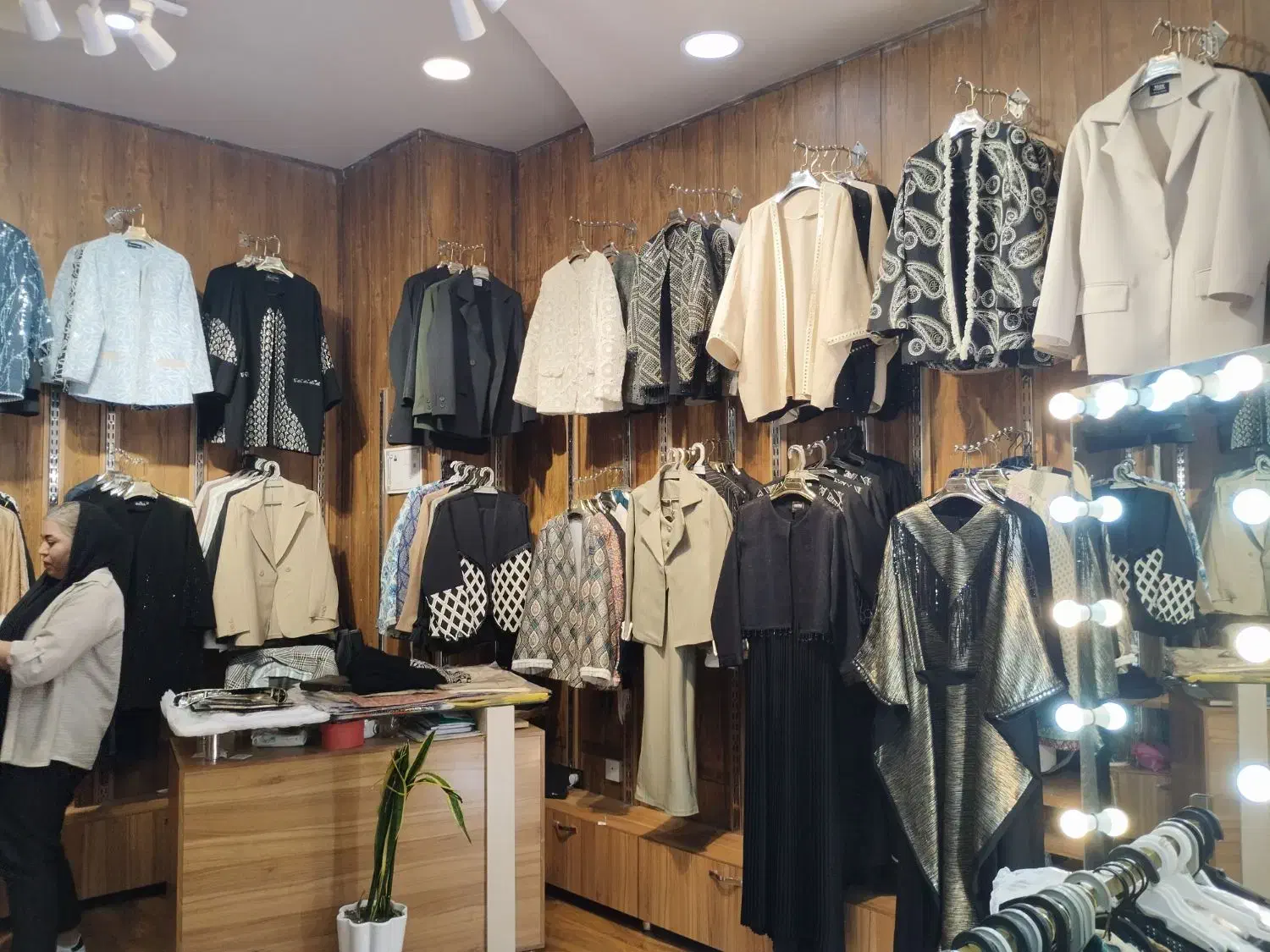 اجاره مغازه|اجارهٔ مغازه و غرفه|شیراز, شهرک قمشه|دیوار