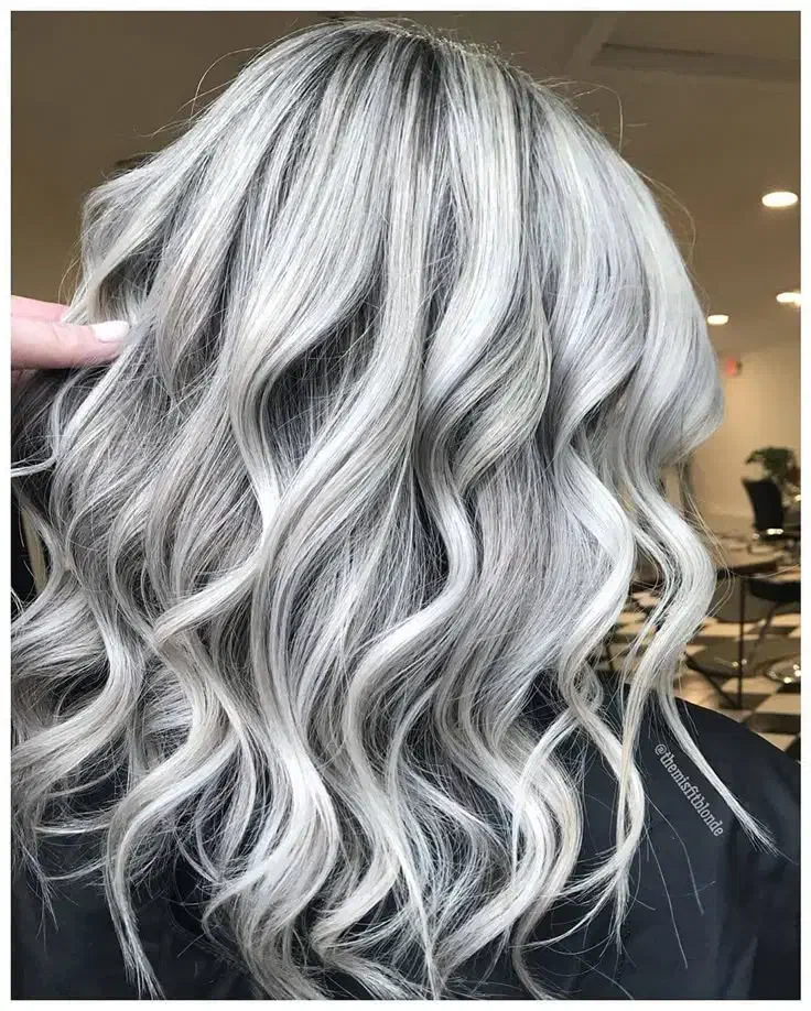 بلک فرایدی رنگ ولایت کوپ واحیامو باملکه یخی|خدمات آرایشگری و زیبایی|تهران, علم و صنعت|دیوار