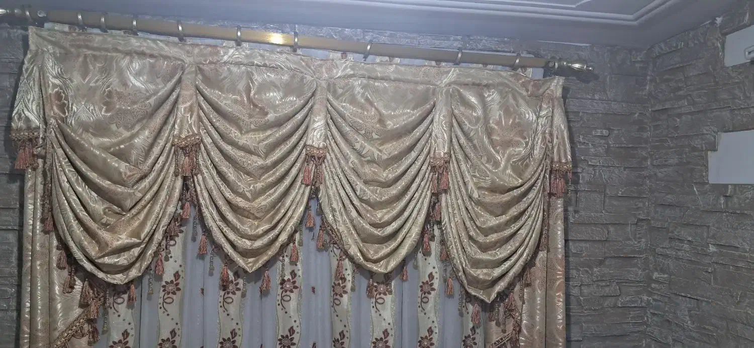 دو عدد پرده همراه والون بدون میله پرده|پرده، رانر، رومیزی|لاهیجان, لیالستان|دیوار