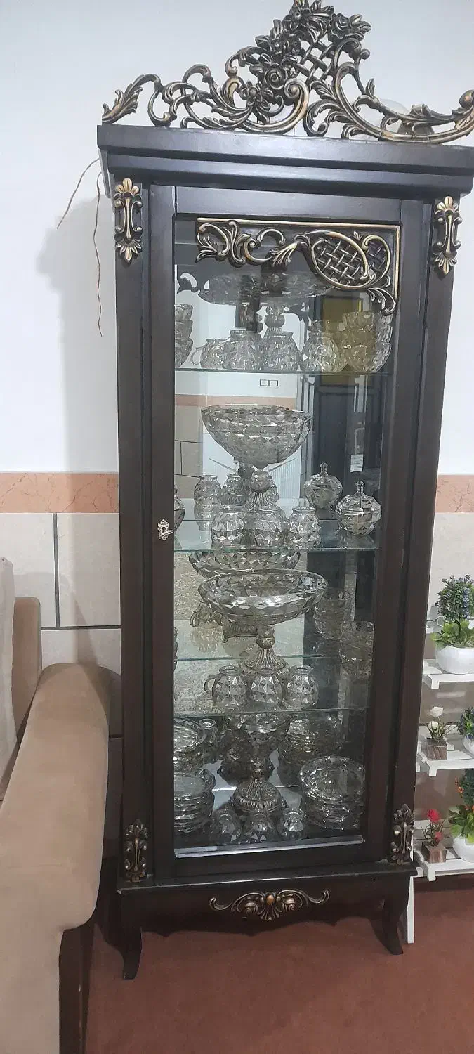 بوفه سالم و تمیز درحدنو|بوفه، ویترین، کنسول|اراک, |دیوار