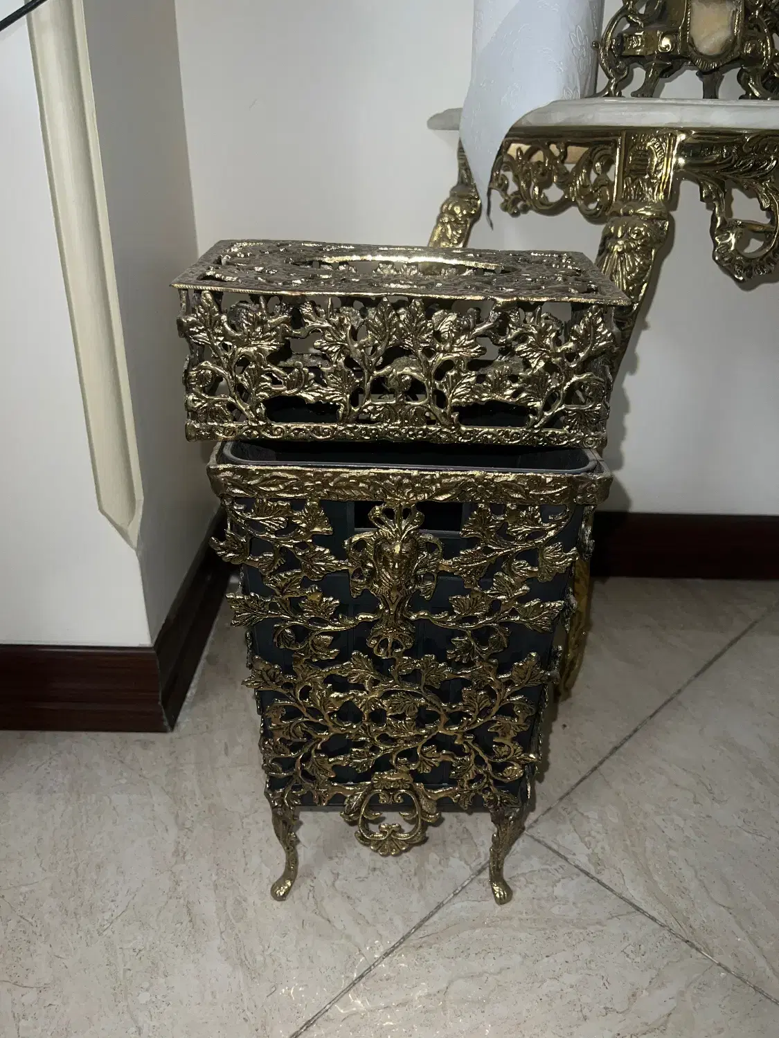 سطل زباله وجادستمال کاغذی|کلکسیون اشیاء عتیقه|تهران, بهمن یار|دیوار
