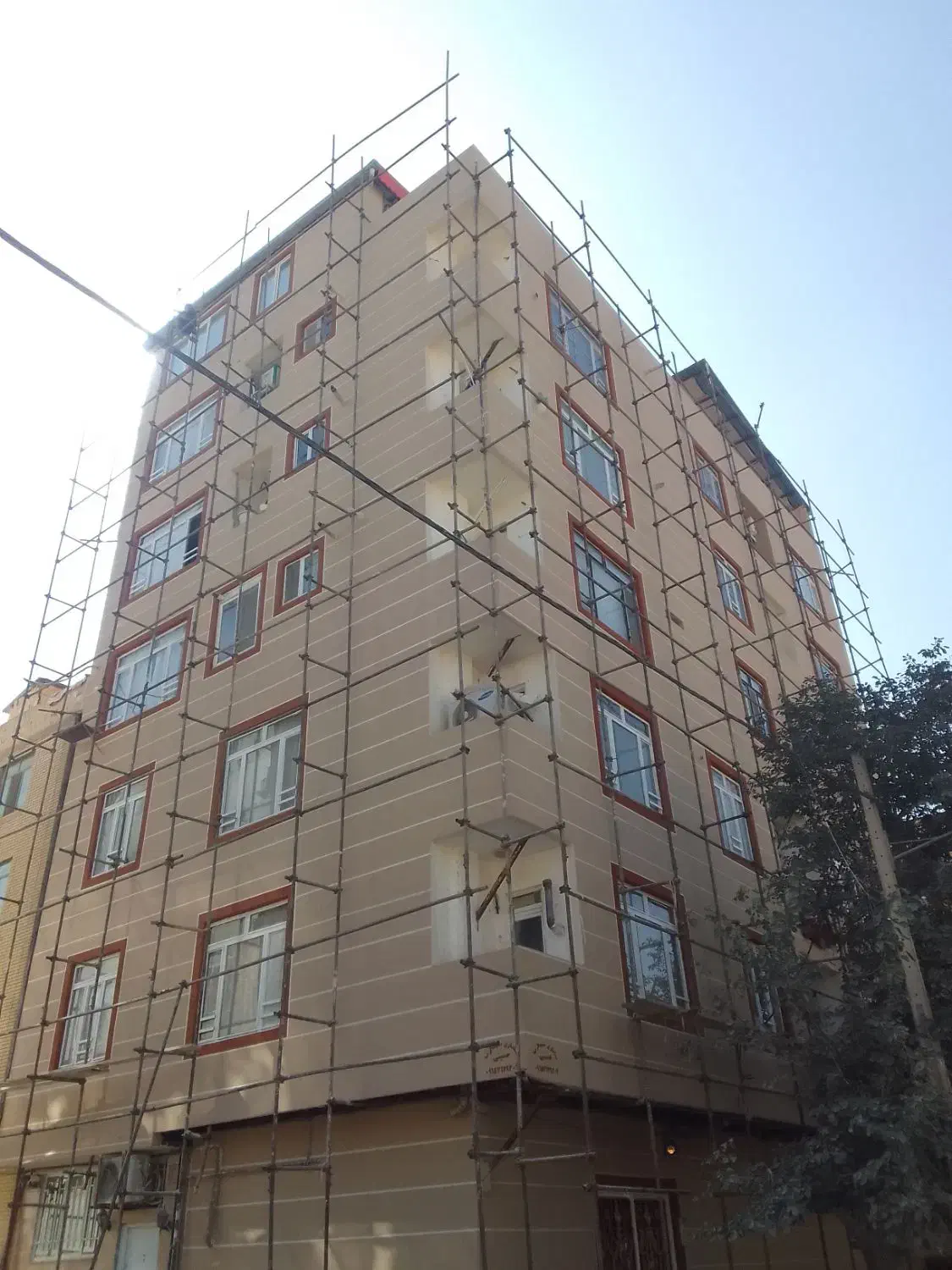 اجاره نصب داربست فلزی .پیچ رولپلاک تخته بشکه بنایی|خدمات پیشه و مهارت|مشهد, گاز|دیوار