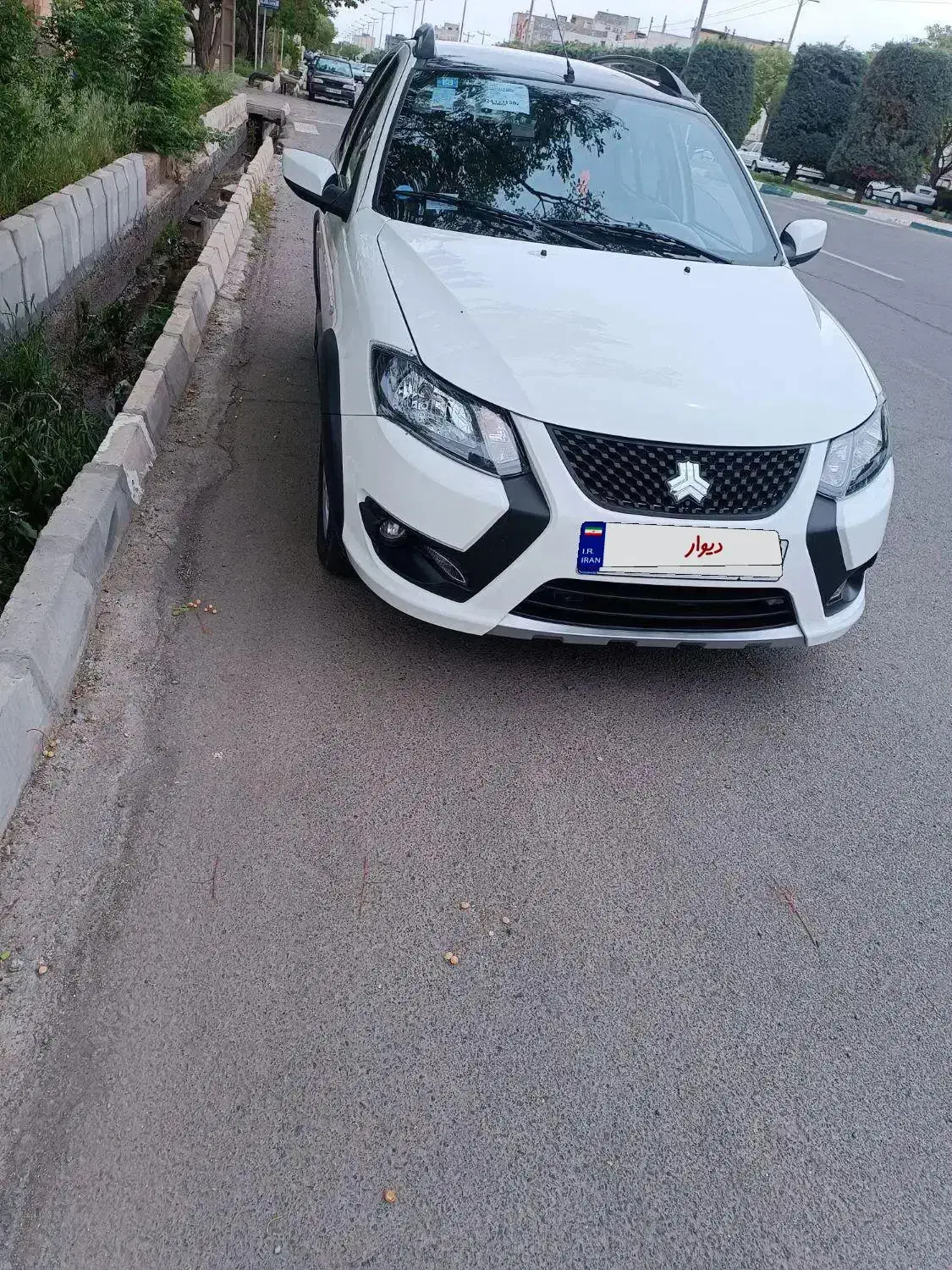 کوئیک RتیپS سفید مشکی سفارشی  مونتاژ پارس خودرو|خودرو سواری و وانت|خلیل آباد, |دیوار