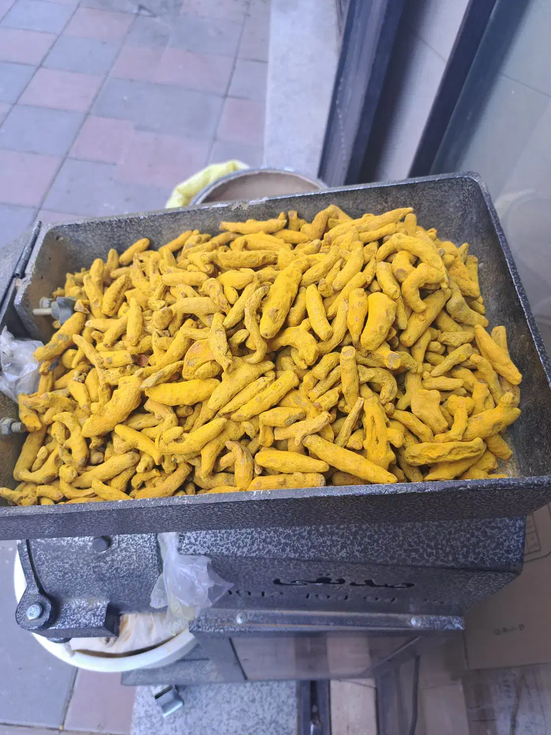 زردچوبه قلم|خوردنی و آشامیدنی|هشتگرد, هشتگرد قدیم|دیوار