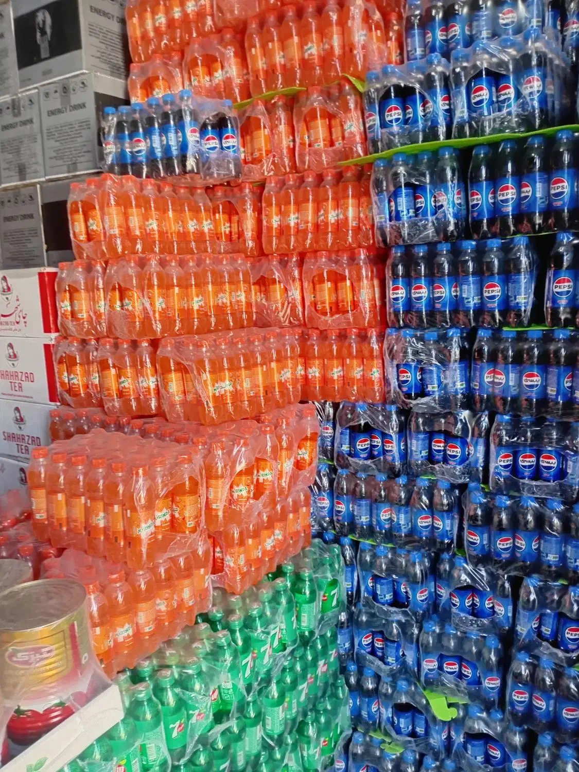 کارگر ساده جهت کار در پخش مواد غذایی|استخدام خدمات فروشگاه و رستوران|اسلامشهر, زرافشان|دیوار