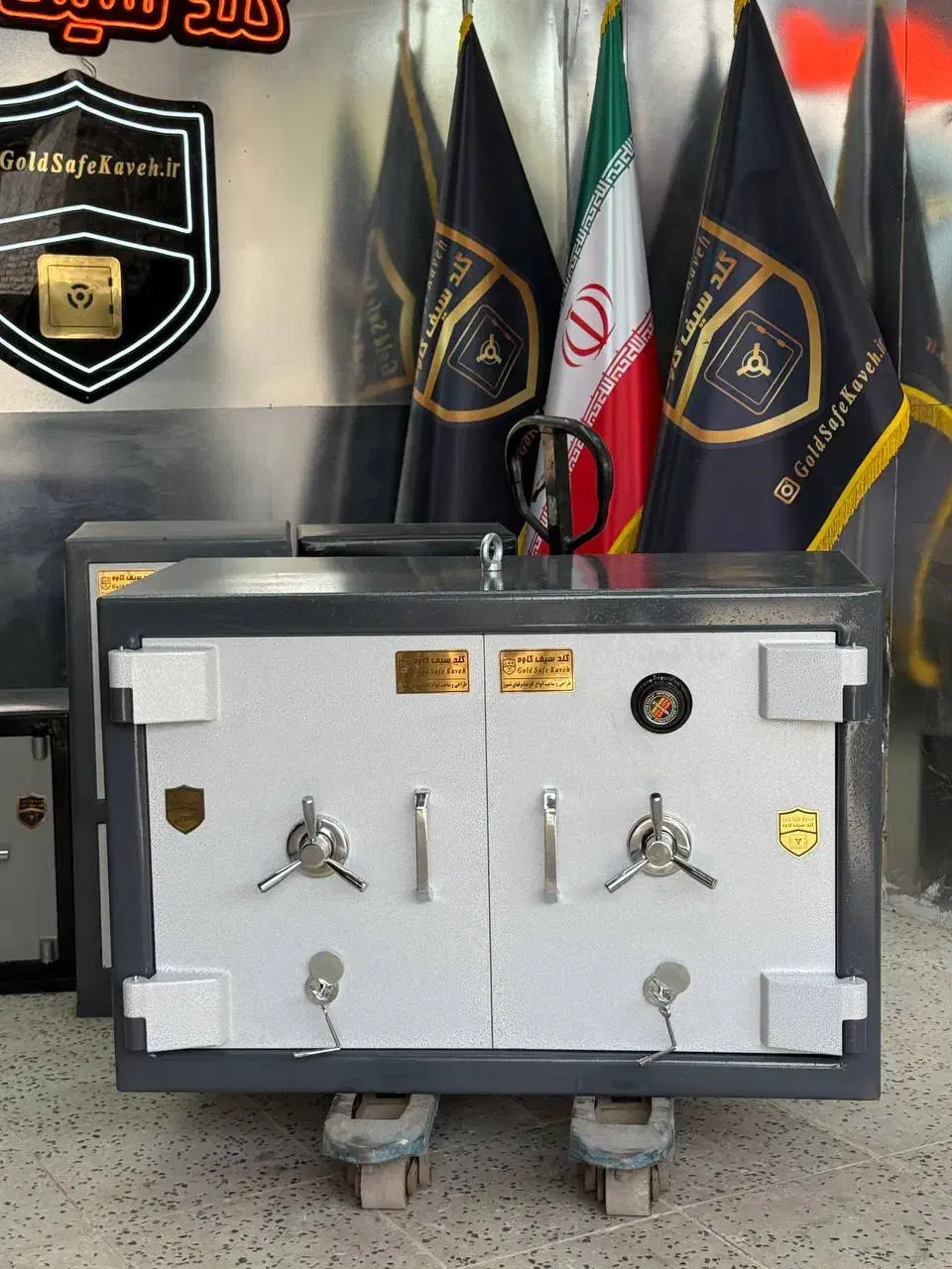 گاوصندوق زیرویترینیGSK400گاوصندوق طلا فروشی|ابزارآلات|بابل, |دیوار