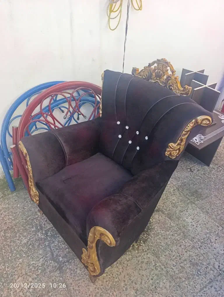 مبل کارکرده کاملا سالم و تمیز،۹ نفره|مبلمان خانگی و میز عسلی|لاهیجان, شهرک سلمان فارسی|دیوار