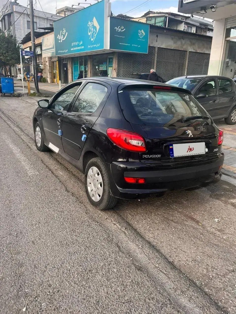 ۲۰۷مشکی سقف فلز۴۰۴دنده|خودرو سواری و وانت|مشهد, شاهد (شهرک غرب)|دیوار