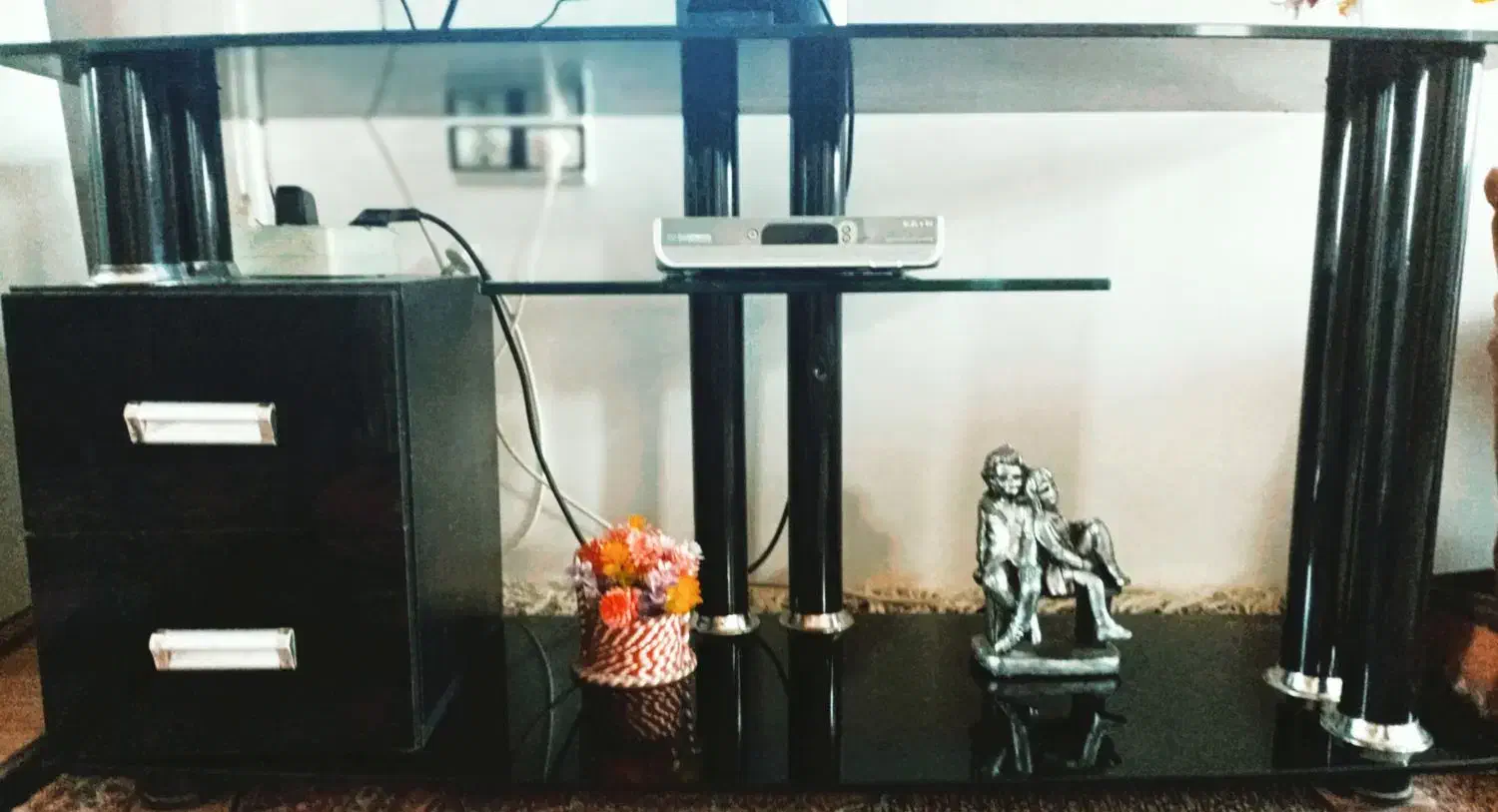 میز تلویزیون شیشه‌ای|میز تلویزیون|انزل, |دیوار