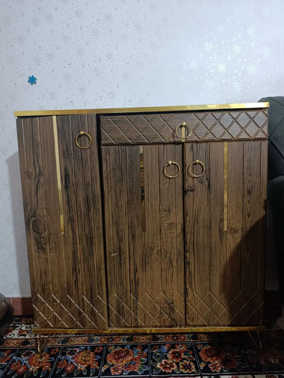 جاکفشی|جاکفشی، کمد، دراور|قزوین, |دیوار