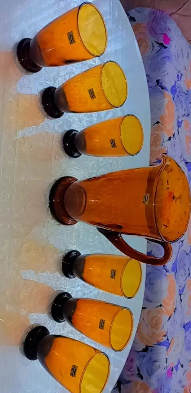 پارچ ولیوان قدیمی اندونزی کهربایی زیبا وآنتیک|کلکسیون اشیاء عتیقه|اسکو, |دیوار