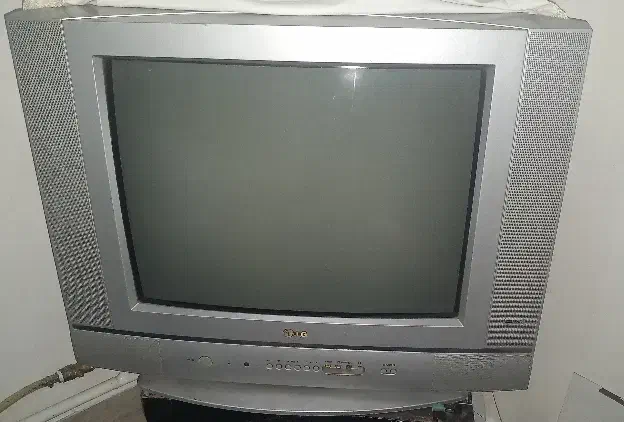 تلویزیون ال جی|تلویزیون و پروژکتور|میانه, |دیوار