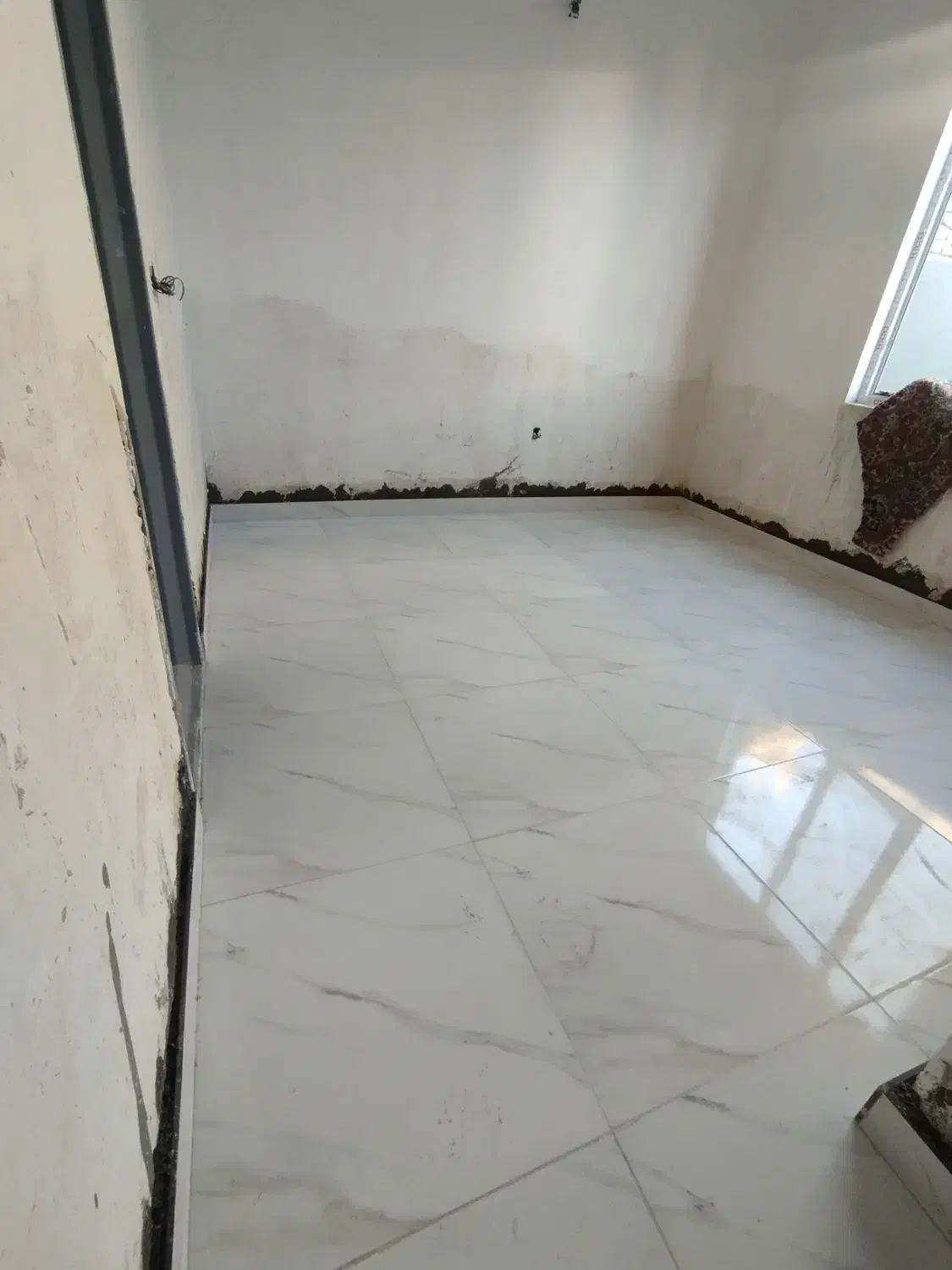 کاشیکاری و سنگ کاری ساده|خدمات پیشه و مهارت|هرسین, |دیوار