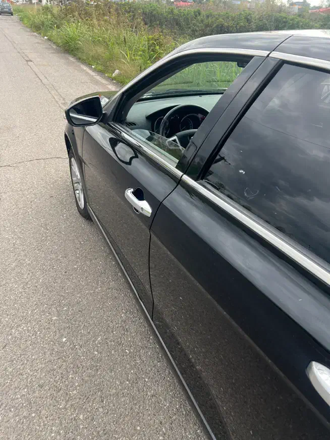 دنا پلاس در حد ۶ دنده|خودرو سواری و وانت|رشت, حومه رشت|دیوار