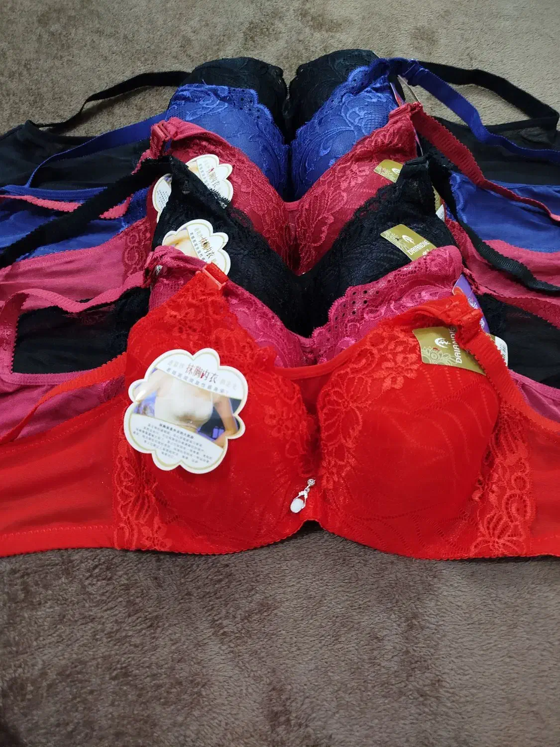 انواع سوتین|لباس|فولادشهر, A2|دیوار