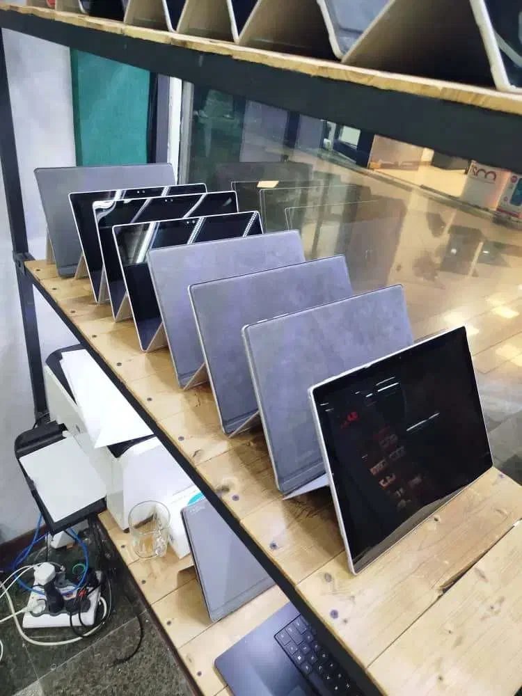 Surface Pro 7+|رایانه همراه|تهران, فلسطین (میدان انقلاب)|دیوار