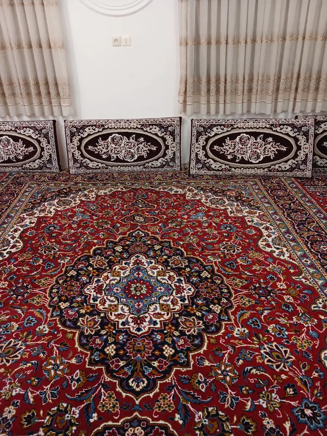 فرش ۱۲متری|فرش|بابل, |دیوار