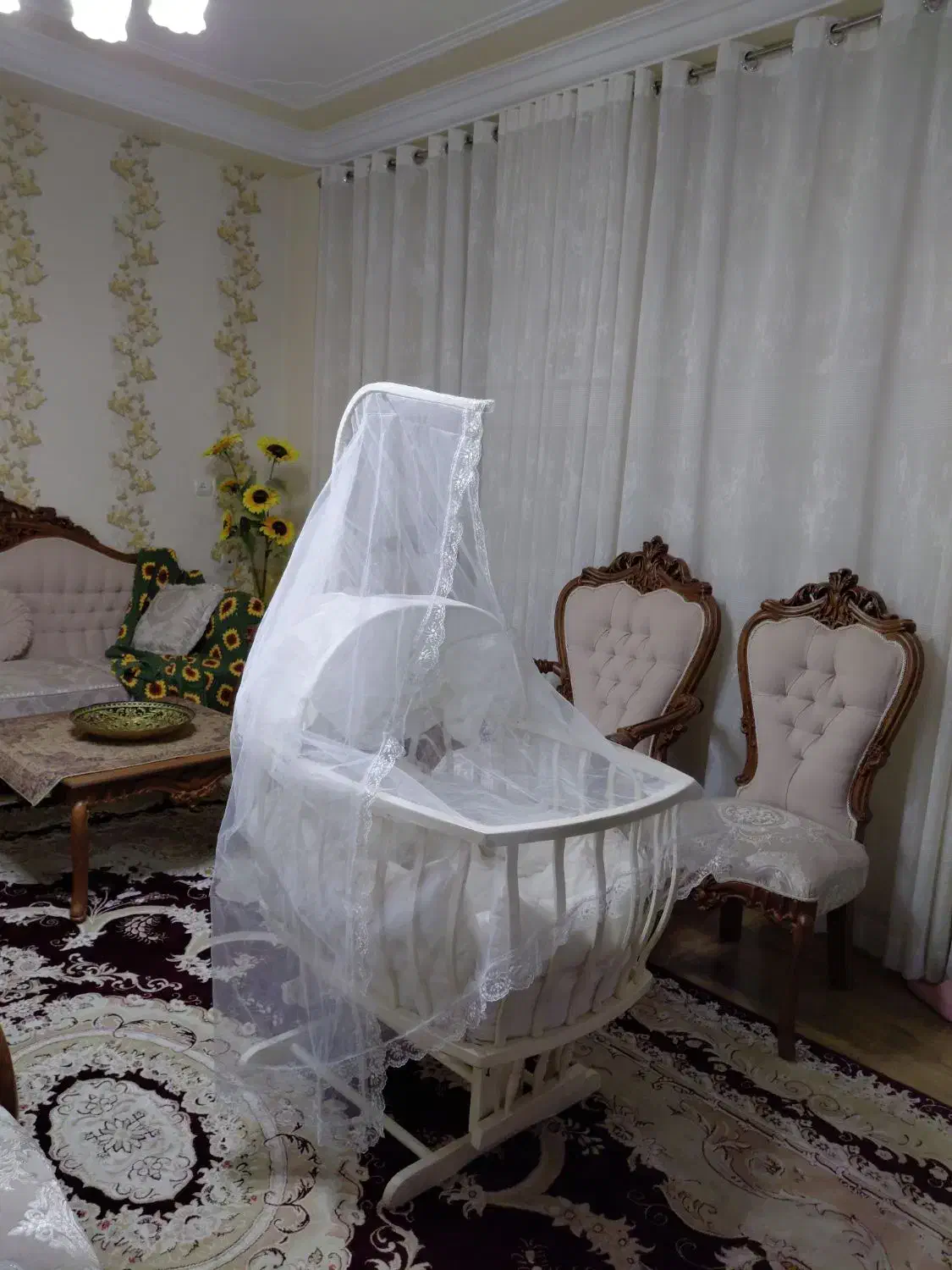 گهواره|تخت و صندلی بچه|جلفا, |دیوار