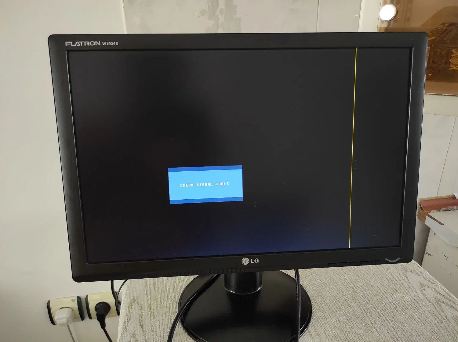 مانیتور کامپیوتر ۱۹ اینچ|قطعات و لوازم جانبی رایانه|سقز, |دیوار