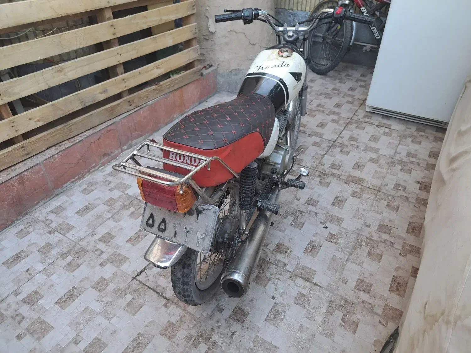 موتور هندا فروش فوری لطفا ب توضیعات دقت کنید|موتورسیکلت|زاهدان, |دیوار