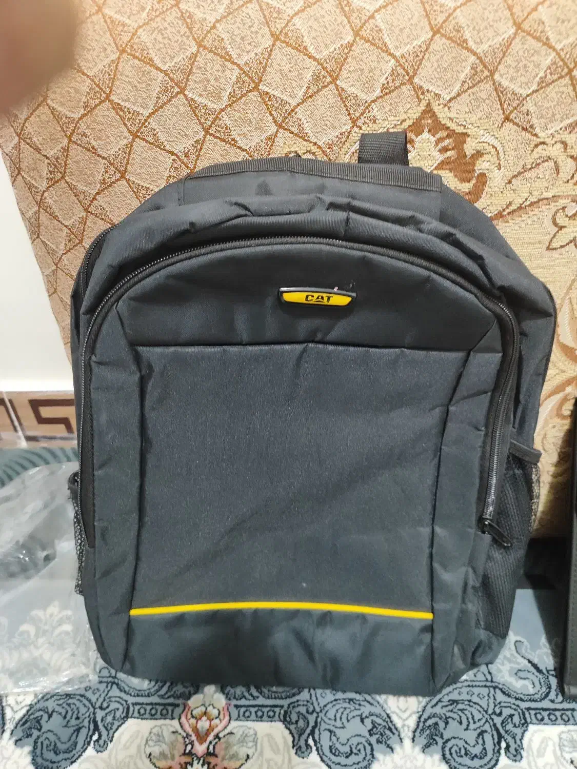 تعدادی کیف|کیف، کفش، کمربند|پاکدشت, پاکدشت (مامازند)|دیوار